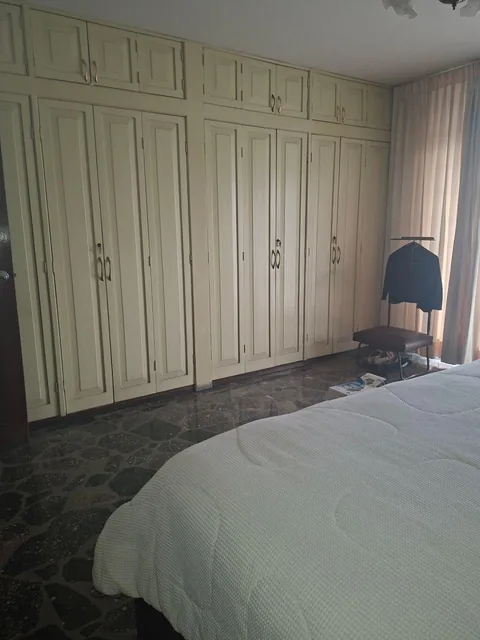 Vendo Amplia Casa con 2 Departamentos en Kennedy Nueva, Guayas — imagen 4