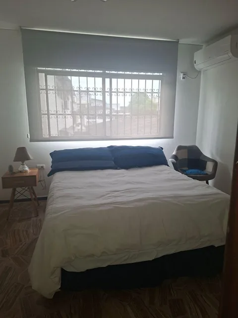 Vendo Amplia Casa con 2 Departamentos en Kennedy Nueva, Guayas — imagen 2