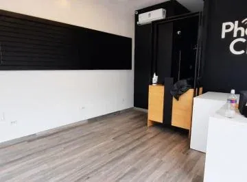 De Oportunidad, Local en Venta Mixcenter, 54 m², Esquinero, a La Via, Sector Aurora, Guayas — imagen 2