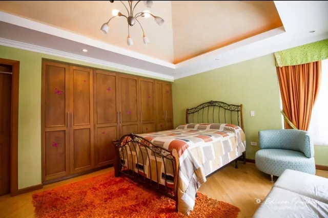 Se Vende Casa Sector Hospital de Solca — imagen 4