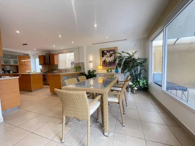 Venta Casa Urb. Privada Terranostra - 320 m² - A. Quintana, Guayas — imagen 2