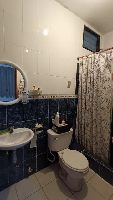 Vendo Casa con Amplia Terraza en Sector Costa Azul Salinas — imagen 4