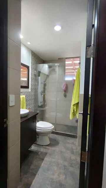 Venta de Departamento Grande en Urbanización Segura en Monteserrin — imagen 4