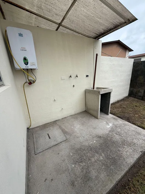 Hermosa Casa de Venta Sector Calderon — imagen 5