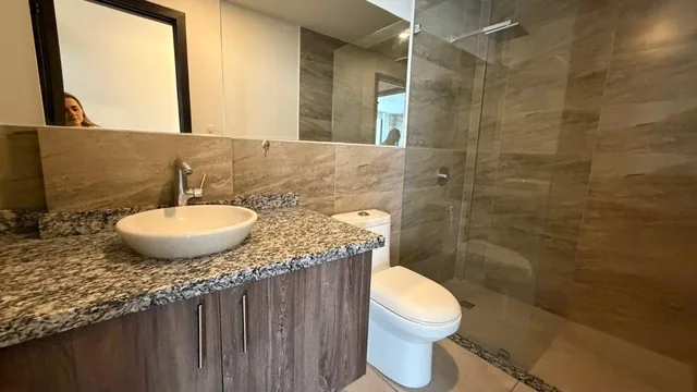 Departamento en Venta con Patio Privado en Bellavista Alto – Quito | 2 Dorm. Acabados Premium — imagen 4