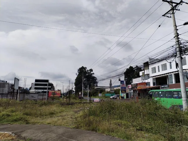 Valle de Los Chillos Terreno en Venta Dentro de Conjunto Sector La Salle Conocoto — imagen 2