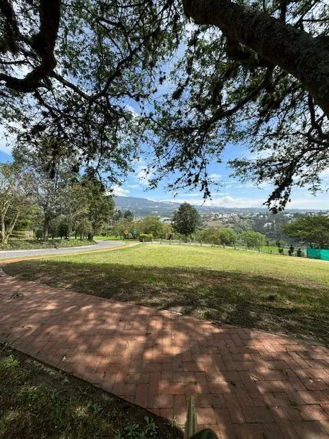 1500 m², Vista, Seguridad, Vivir en Cumbaya La Quinta — imagen 5