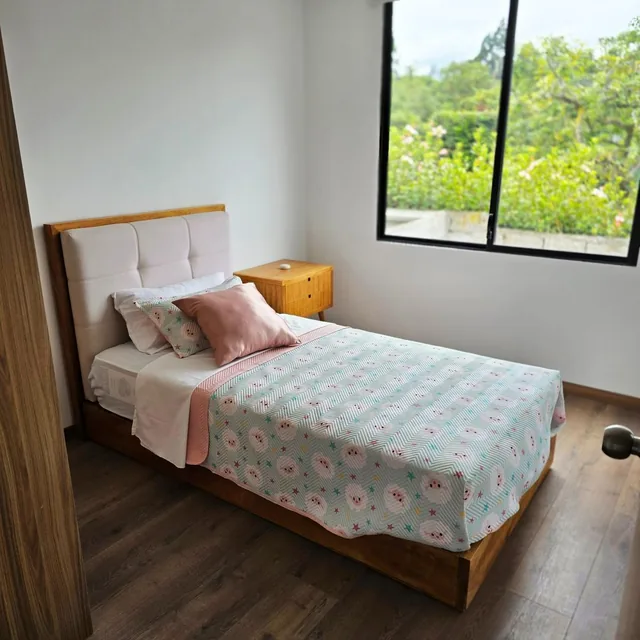 Casa en Venta de 4 Habitacion en El Sector Norte de Ambato, Tungurahua — imagen 4