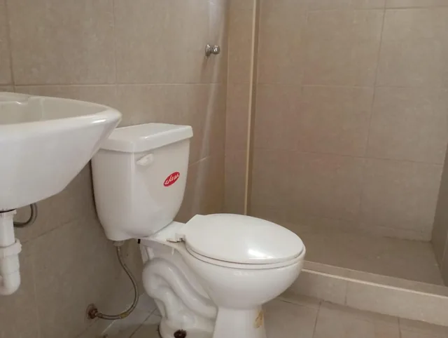 Venta de Casa Urbanización Villa Bonita, 3 Dorm., Sector Mi Lote, Guayas — imagen 2