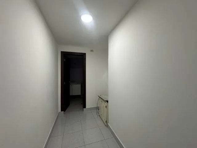 Excelente Oficina en La Av de Los Shyris 60 Mtrs Edificio Moderno — imagen 4