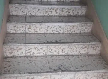 Terreno de Venta con Casa Ex Clínica en El Centro de Tulcán, Carchi — imagen 2