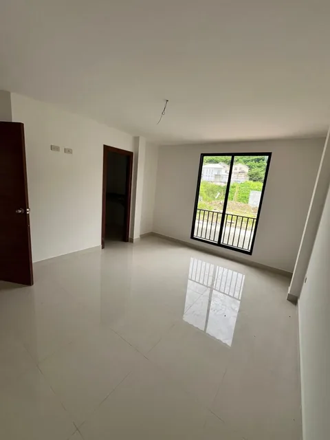 Casa de Estreno Urbanizacion Porto Alegre, Guayas — imagen 3