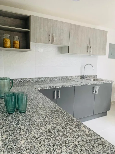 El Limonar Casas Vip con Piscina Pomasqui — imagen 3