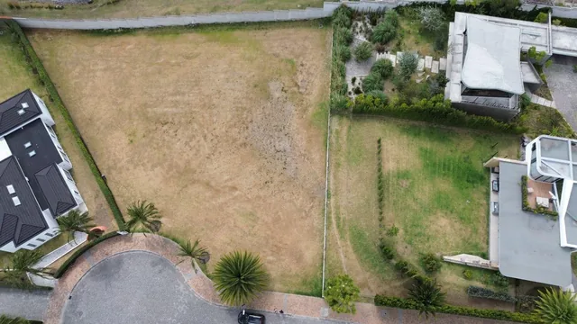 Terreno en Venta – Urbanización Palmas del Prado, Puembo (1.160 M²) — imagen 2