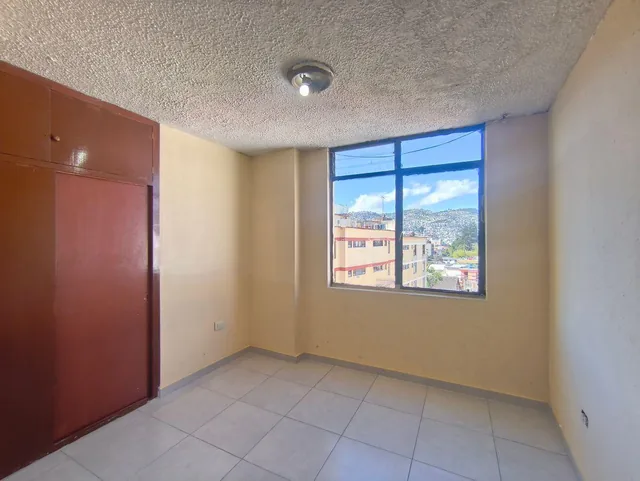 Departamento en Venta | Multifamiliares 5 de Junio - Bloque 3 | Cerca del Metro La Magdalena | Quito — imagen 4