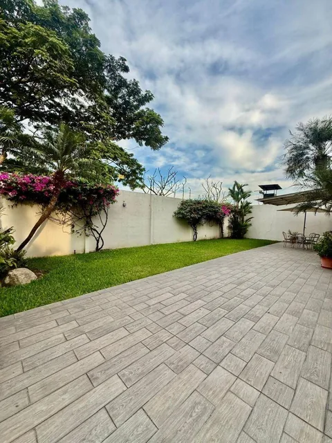 Samborondón Km 7.5 Laguna del Sol Casa en Venta, Guayas — imagen 5