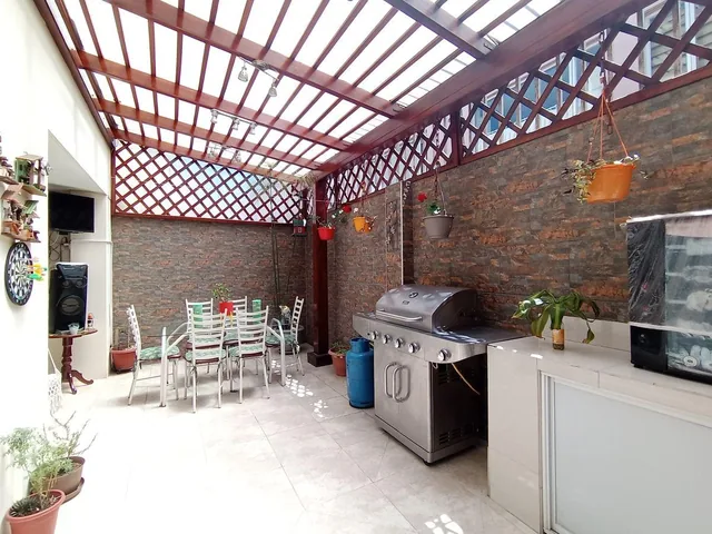 Hermosa Casa de 220 m² con 4 Dorm. en Venta en Amagasí — imagen 3
