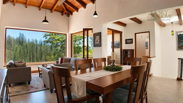 Venta Hermosa Casa en Tanda, con Ascensor, Paneles Solares y Jardín 137 m² — imagen 3