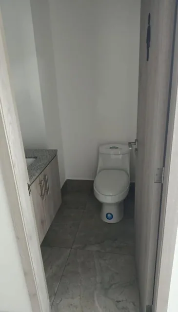 Oficina de Venta, 100 m² Edificio Corporativo, Tamayo y Baquerizo Moreno — imagen 3