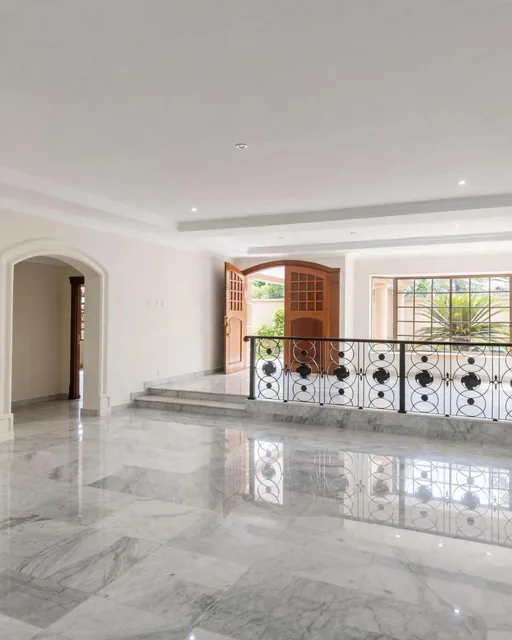 Se Vende Casa, Área Comercial, Urdesa Central, Guayas — imagen 5