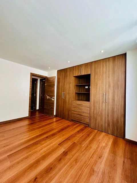 Departamento de 170 m² con 3 Habitaciones en Venta en Quito Tenis — imagen 5