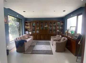 Hermosa y Amplia Casa Dentro de Urbanización — imagen 4