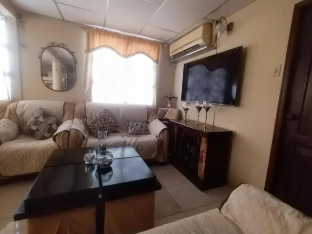 Venta de Casa Una Planta, en Cdla. Floresta 1, Sur de Guayaquil - J. Moncada, Guayas — imagen 4