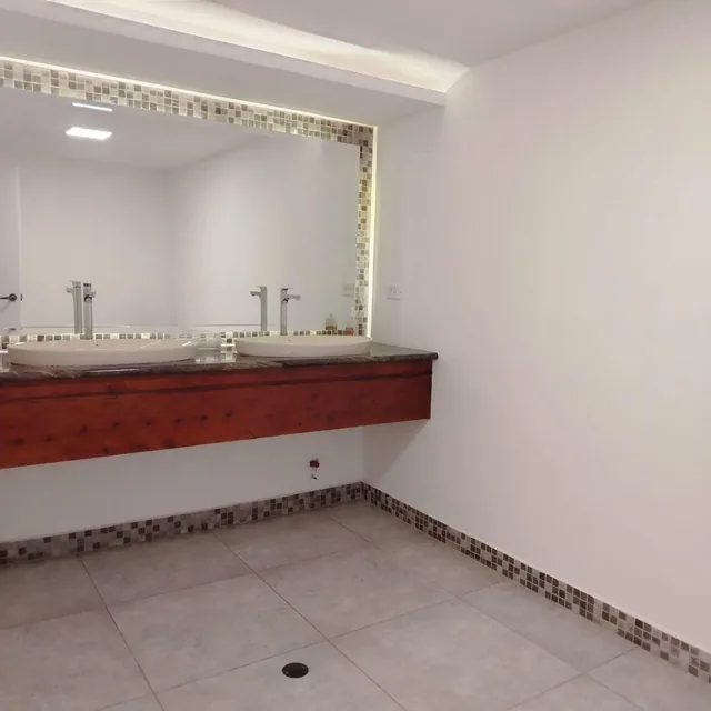 Venta de Departamento en un Sector Residencial Altura de La González Suarez — imagen 2