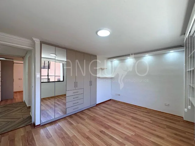 Departamento Remodelado de 3 Dorm. con Terraza en La Granda Centeno — imagen 2