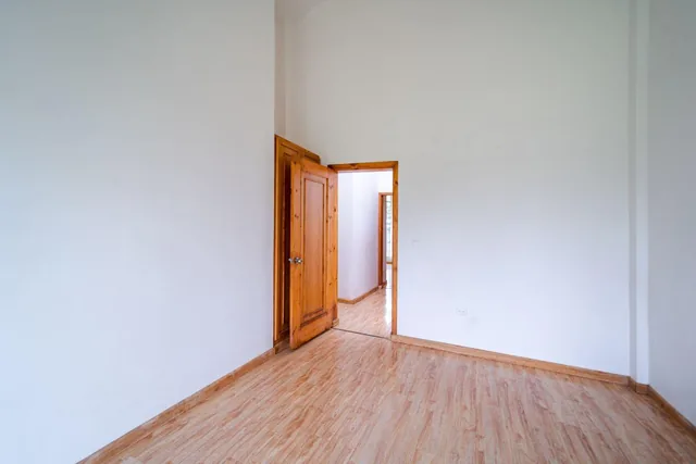 Casa de Una Planta con Amplio Terreno | 2.405 m² | 4 Dorm., Imbabura — imagen 3