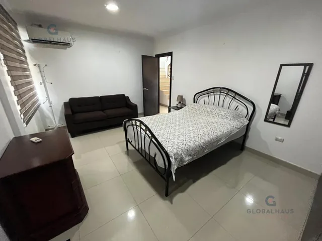 Venta de Casa Amoblada en Urb. Santa Maria de Casa Grande, 4 Habitaciones, Habitacion Pb m. H, Guayas — imagen 4