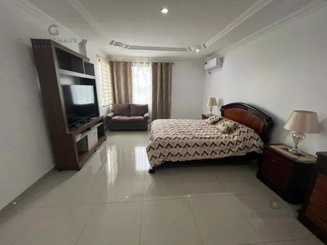 Venta de Casa Amoblada en Urb. Santa Maria de Casa Grande, 4 Habitaciones, Habitacion Pb m. H, Guayas — imagen 2