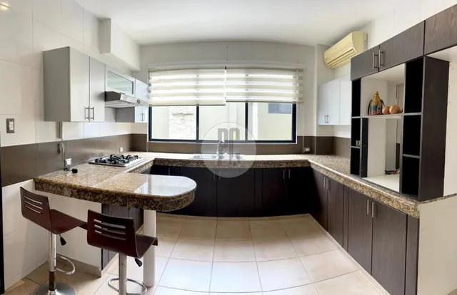 Casa en Venta, 4 Dorm. Urbanización Estancias del Rio, Samborondon, Guayas — imagen 5