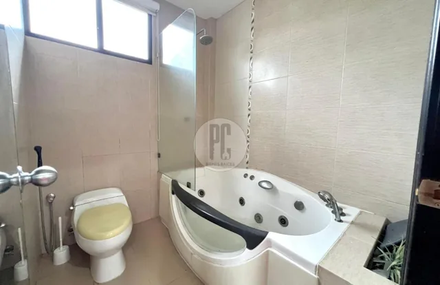 Casa en Venta, 4 Dorm. Urbanización Estancias del Rio, Samborondon, Guayas — imagen 2