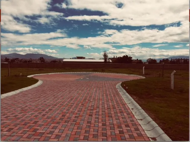 Puembo, Lotización de Venta - 5 Lotes Disponibles — imagen 2
