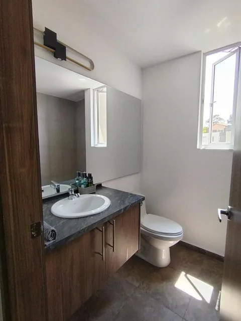 Venta Casa en Conjunto Residencial de Ontaneda | Terraza, Family Room y Club Privado — imagen 2