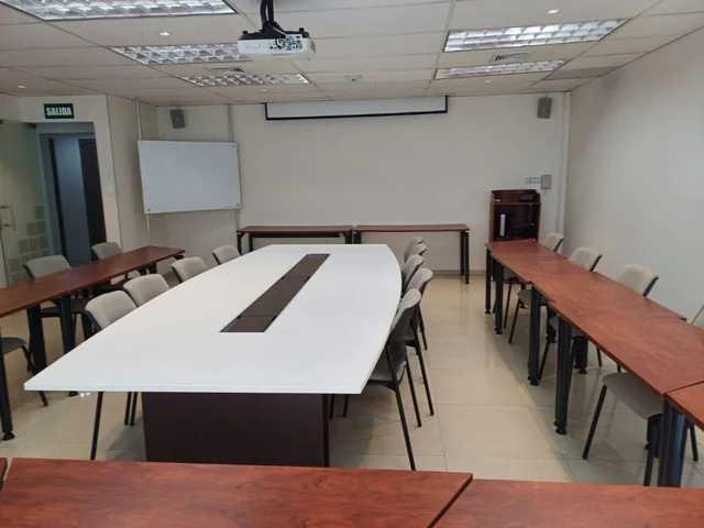 Oficina Amoblada de 546 m en La Carolina — imagen 3