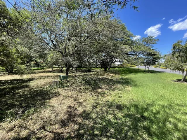 Puembo - Urbanizacion Arrayanes en Venta Terreno 1262 m² Esquinero — imagen 4