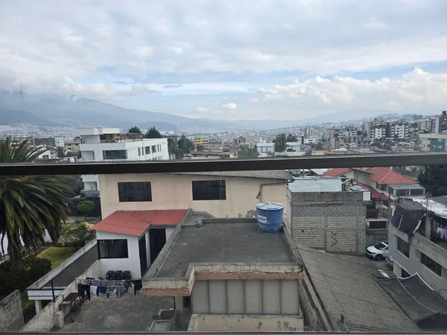 Venta Departamento en Quito Sector Monteserrín a Una Cuadra de Las Azucenas — imagen 3