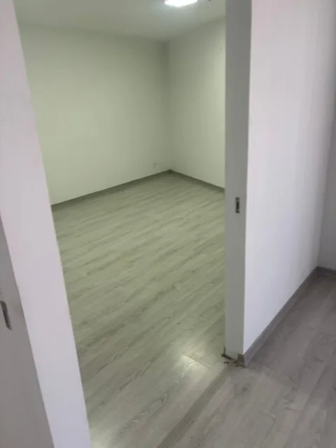 Vendo Local Comercia en La Av La Coruña — imagen 5