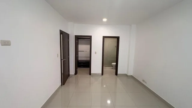 Venta Departamento Planta Baja en Cdla Santa Cecilia (Cerca Al Colegio Aleman), Guayas — imagen 3