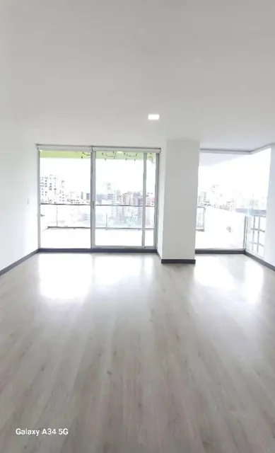 En Venta Departamento 2 Habitaciones, 2 Garajes, Terraza, Balcon _ González Suarez — imagen 2