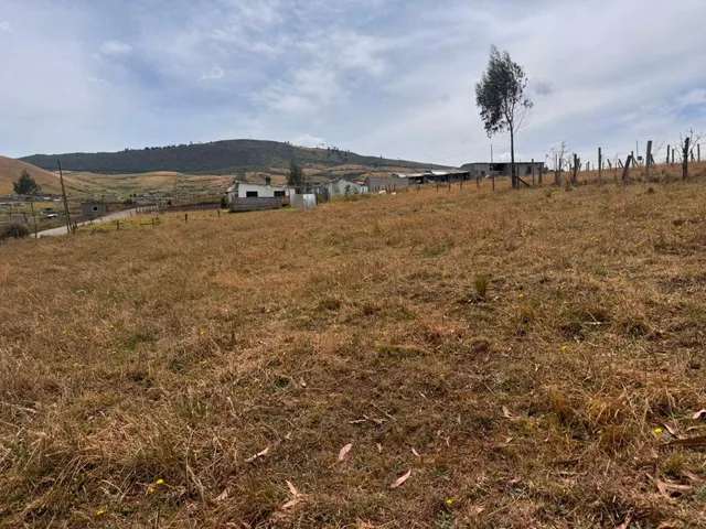 Terreno Esquinero en Venta, Tenerias Norte de Quito — imagen 3