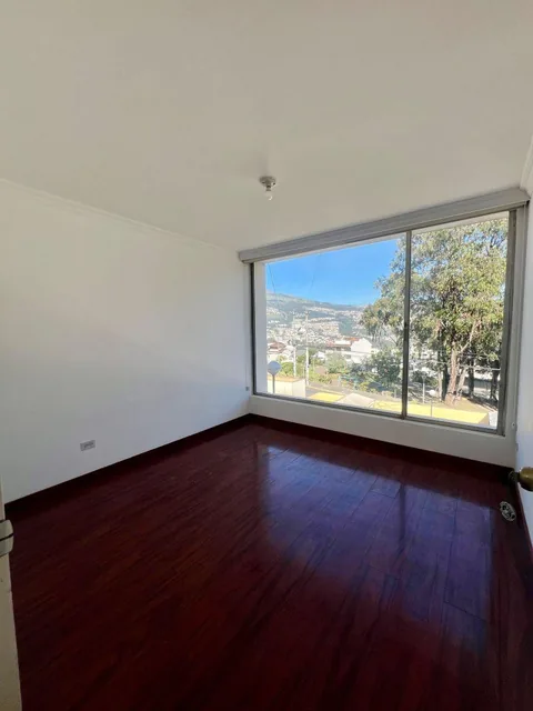 Casa en Venta con 238 m² con Estudio, Sala de Tv, Terraza y 3 Dorm. en Ponceano Alto — imagen 3