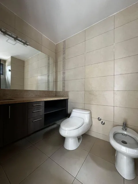 En Venta Dpto. Medianero Piso Alto, en Urb. Manglero Vista, Km. 3, Samborondon, 143 m², Guayas — imagen 2