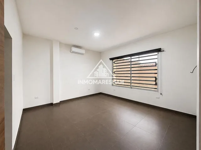 Casa en Venta en Lago Agrio con Amplio Espacio y Moderno Diseño — imagen 4