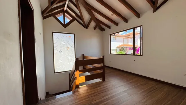 Conjunto El Poblado - Vendo Acogedora Casa en Cumbayá — imagen 4