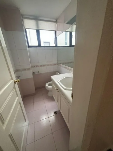 Vendo Departamento de Tres Habitaciones con Vista La Coruña — imagen 5
