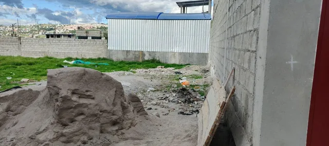 Terreno en Venta 200 m Sur de Quito La Venecia — imagen 5