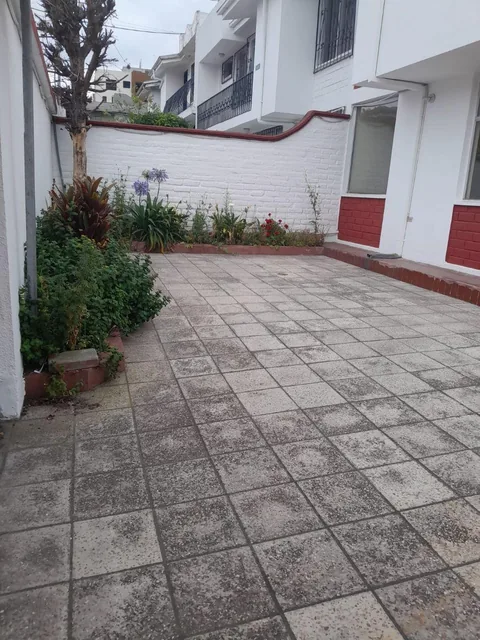 Vendo Casa Conjunto con Ventajas de Independiente, Sector Estrategico, La Baker Parque Bicentenario — imagen 2